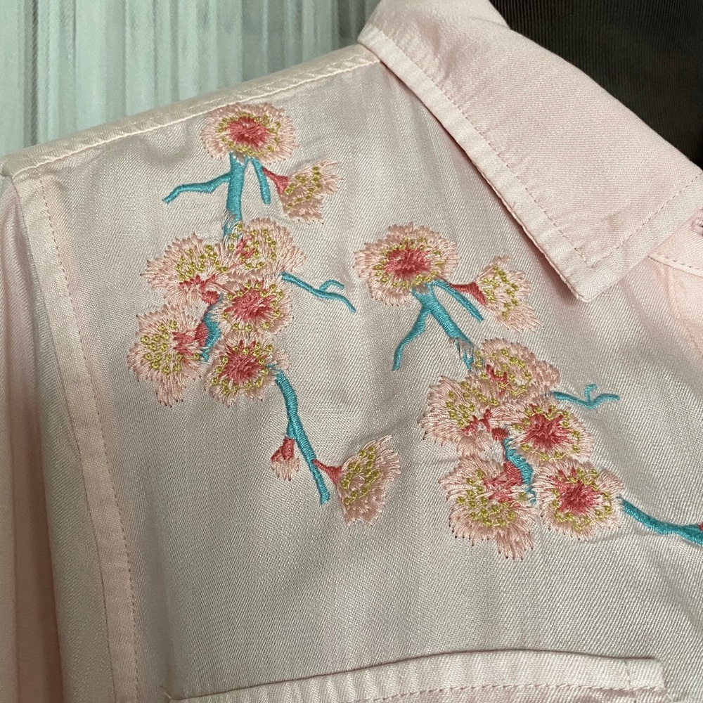 Billy T Lyocell/CottonEmbroidered Pink Women's Button up Frey Hem Boho - Picture 4 of 17